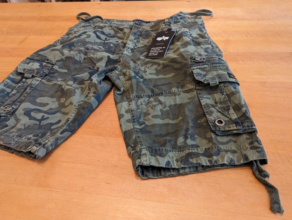 Alpha Industries Army Cargo Shorts, NEU, Größe 36 / XL -XXL in Bayreuth