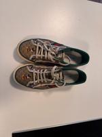 Gucci Disney Kollektion Mikey Mouse Größe 11 (EU Größe 45) München - Ramersdorf-Perlach Vorschau