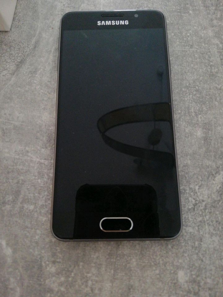 Samsung Galaxy A3 6 in Aulendorf