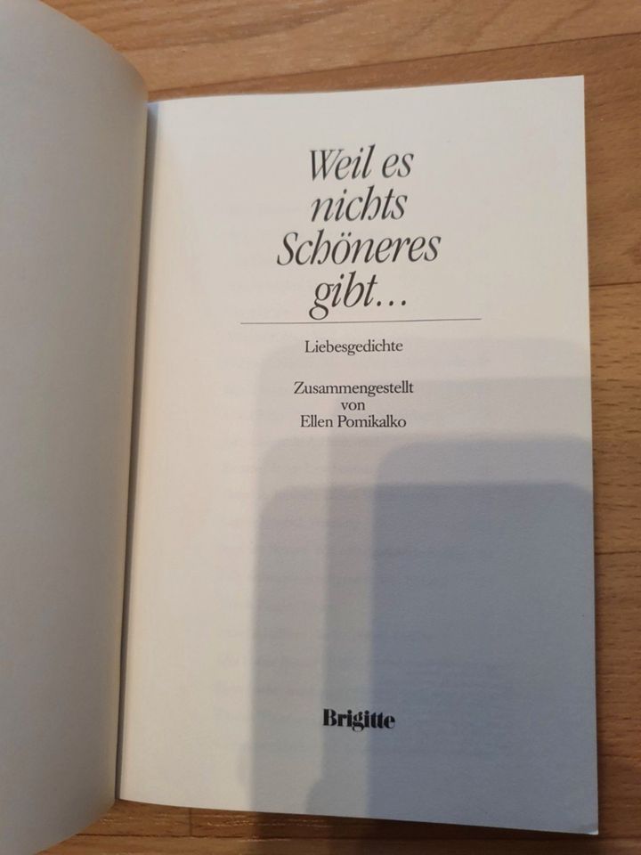 Buch Ellen Pomikalko Weil es nichts Schöneres gibt Liebesgedichte in Halle