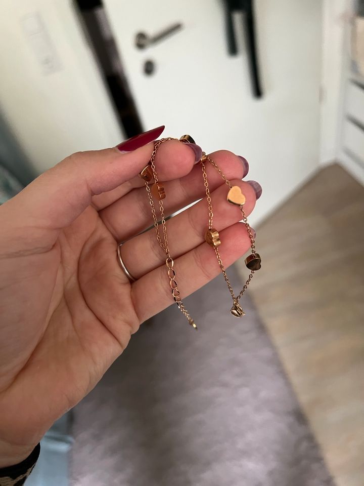Paul valentine love shop chain rose gold