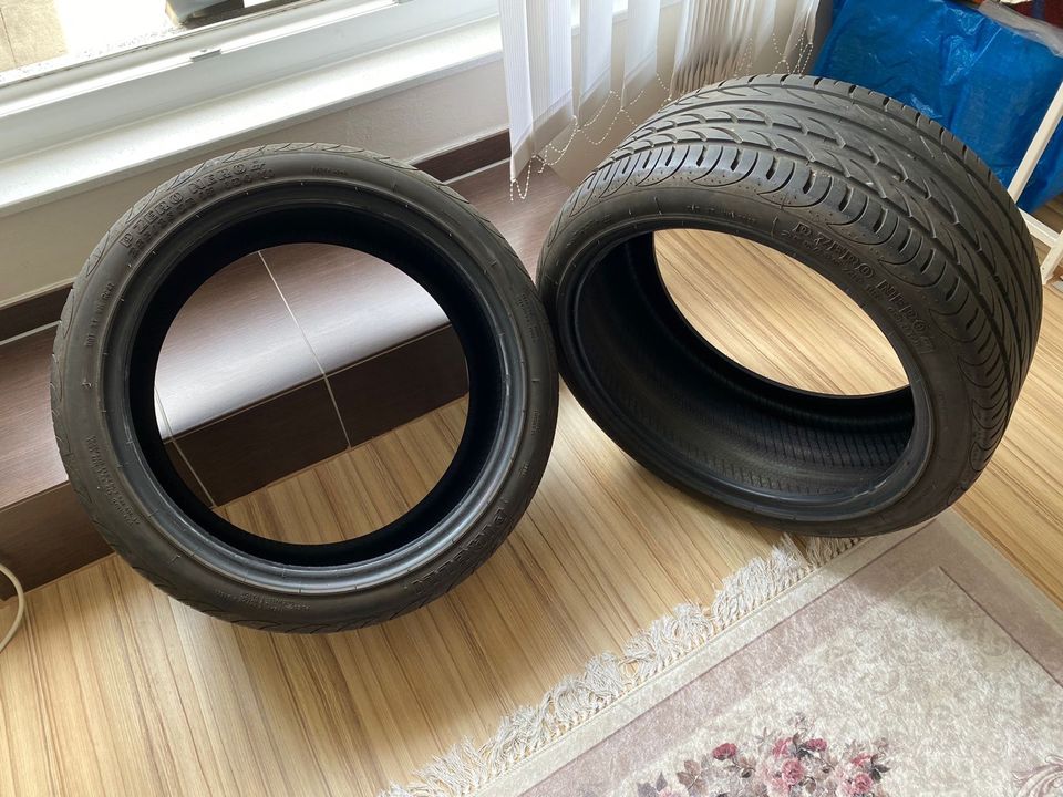 Pirelli P Zero Nero 2 x 225 40 ZR 18 in Hamburg