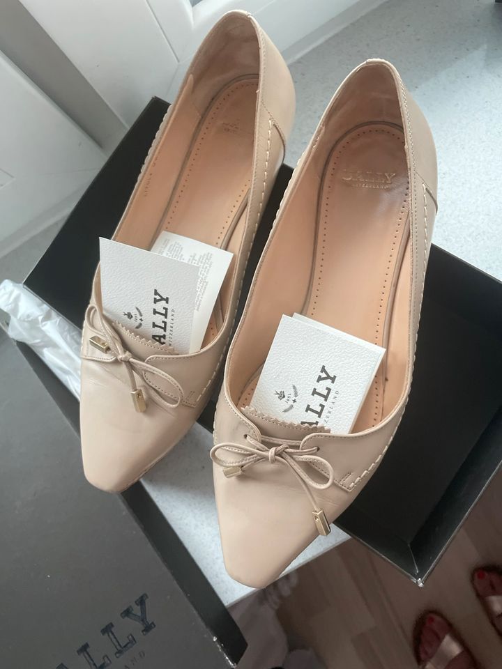 Bally Ballerinas in Düsseldorf