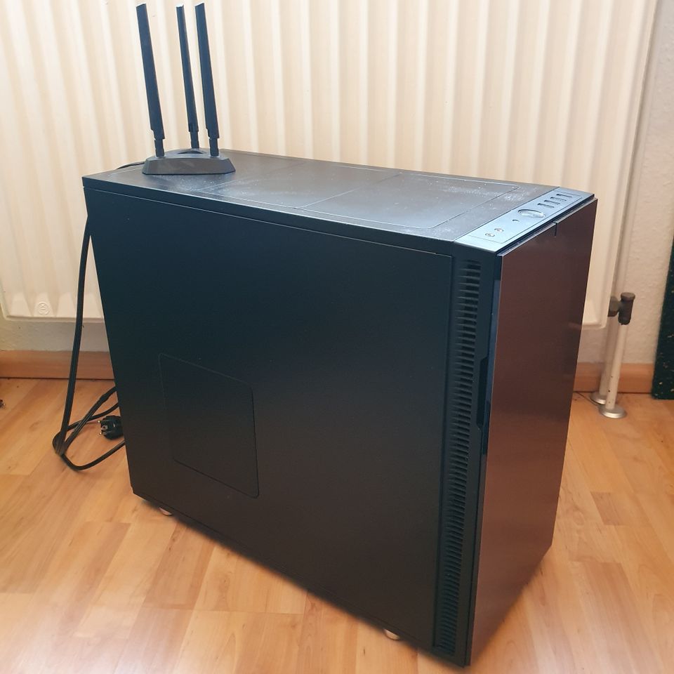 Gaming PC - Fractal Design, i7-7700K, GTX1070, Z270, 32GB Ram in Bremen