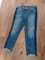 Jeans 42 mit kleinen Stickereien Bayern - Bogen Niederbay Vorschau