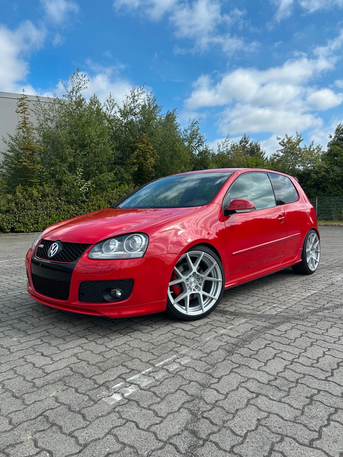Abbildung des Autos VW Golf 5 GTI ED30 Editi…