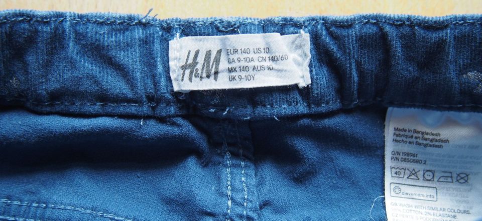 H&M Cord Hose Treggings Blätter petrol in Gr. 140 in Hamburg