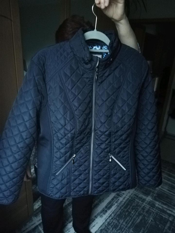 Jacke, dunkelblau, Größe 46, C&A, mit Taschen, NEU in Vellmar