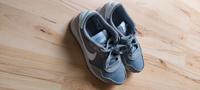Nike Sneaker Gr. 37,5 Hessen - Langenselbold Vorschau