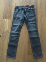 Hugo Boss Jeans Dunkelgrau 33/34 Neu Original Nordrhein-Westfalen - Düren Vorschau