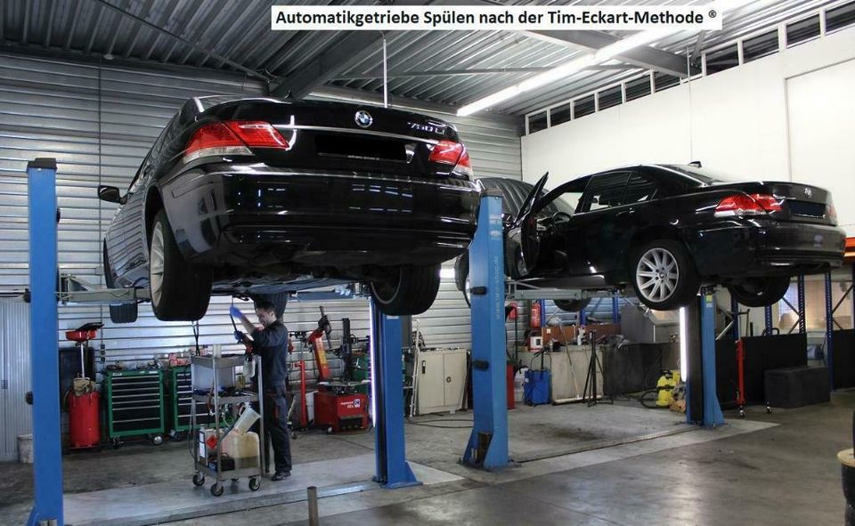 BMW 8 Gang Getriebespülung Tim Eckart F10 F11 F20 F21 F30 F31 NRW in Emmerich am Rhein