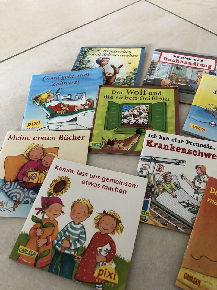 Diverse Pixi Bücher in Essen