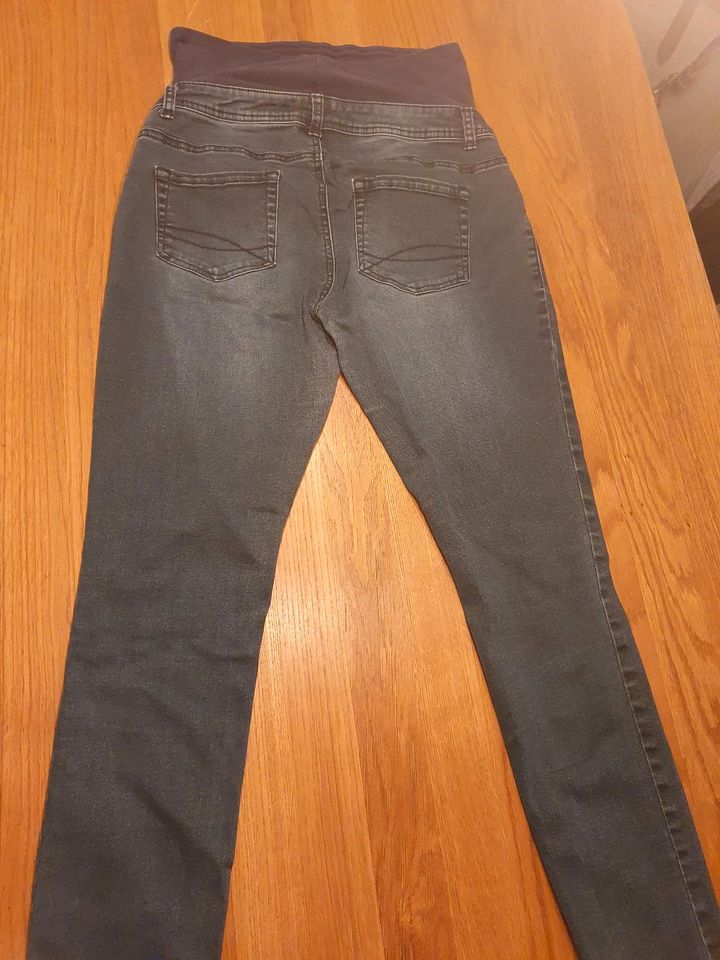 Schwangerschaftshose / Umstandsjeans TCM Gr. 40 in München