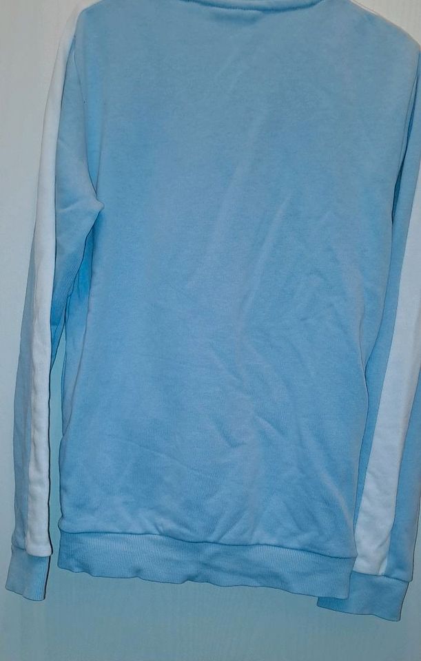 Sweatjacke Puma hellblau 146 152 sehr gut in Neuss