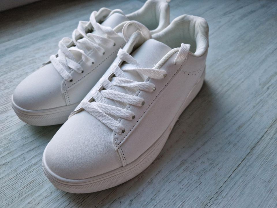 PRIMARK Schuhe 37 Sneakers NEU weiß ungetragen in Magdeburg