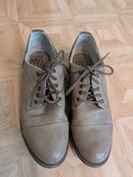 Schlichte Schnürschuhe von Mustang in Beige in Größe 38 Rheinland-Pfalz - Mainz Vorschau
