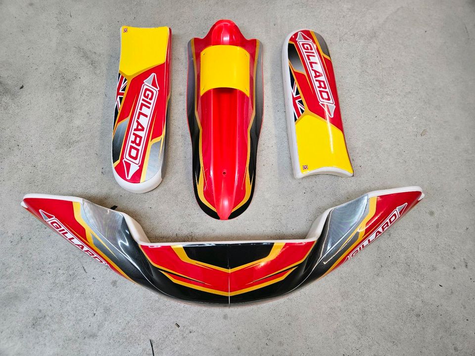 Verkleidung Bodywork OTK Kart M7 - M10 Frontspoiler Seitenkasten in Neunkirchen-Seelscheid