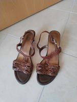 Sandalen mit kleinem Absatz Bayern - Ingolstadt Vorschau