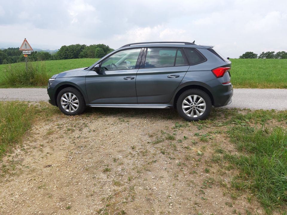 ORIGINAL SKODA KAMIQ / SCALA ALUFELGEN CASTOR 6Jx16 5x100 ET38 SI in Bad Füssing