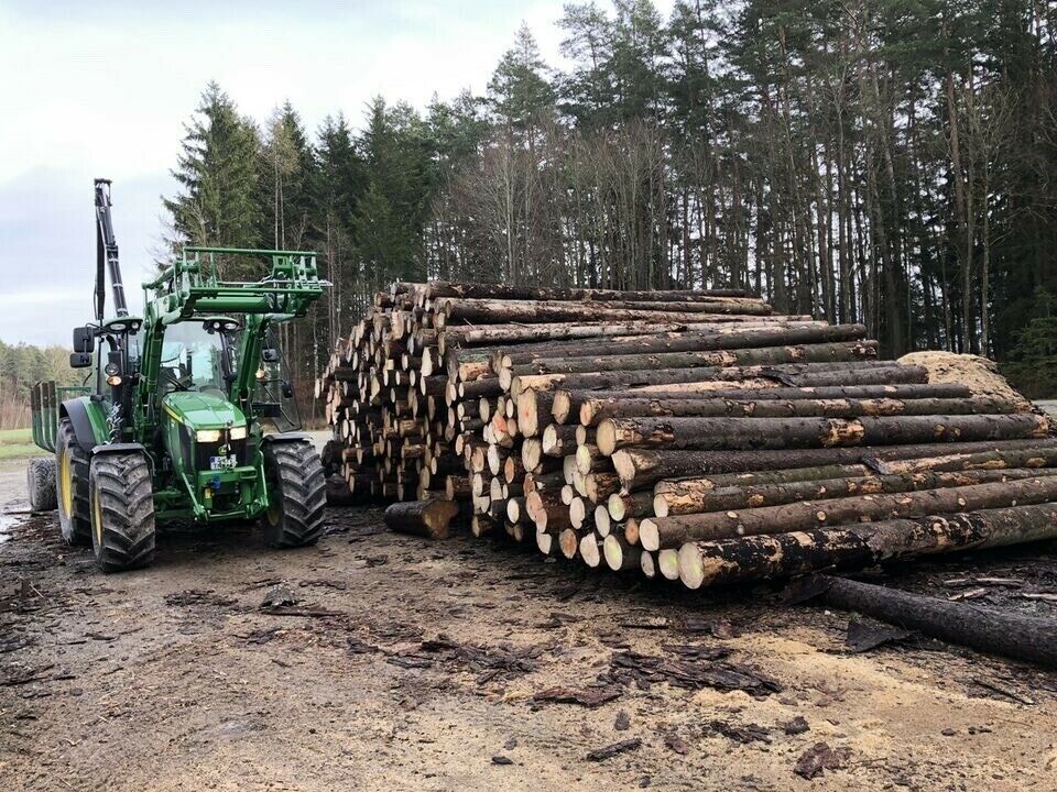 Rückewagen,Seilwinde,Holztransport in Burk