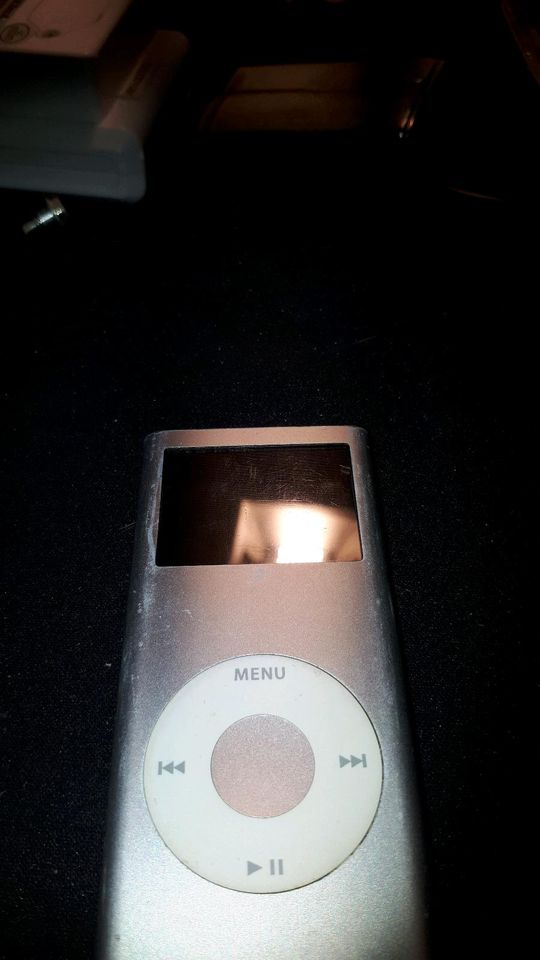 gebrauchter Apple iPod Nano 2nd Generation A1199 Silver 2gb in Hamburg