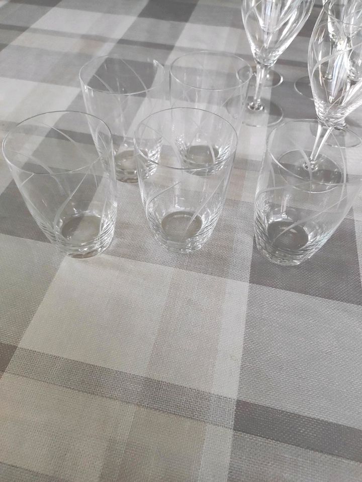7 Likör/5 Wein/5 Saft-gläser alte feingeschliffene Gläser Vintage in Mömbris