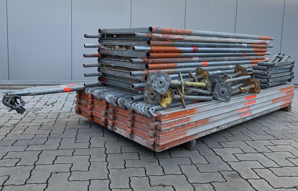 gebrauchtes Gerüst Layher/Assco/MJ ca. 83m² Aluboden Stalu 2,57m in Vöhringen