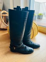 Wunderschöne ZARA Stiefel schwarz 39 kroko Schnalle Frankfurt am Main - Praunheim Vorschau