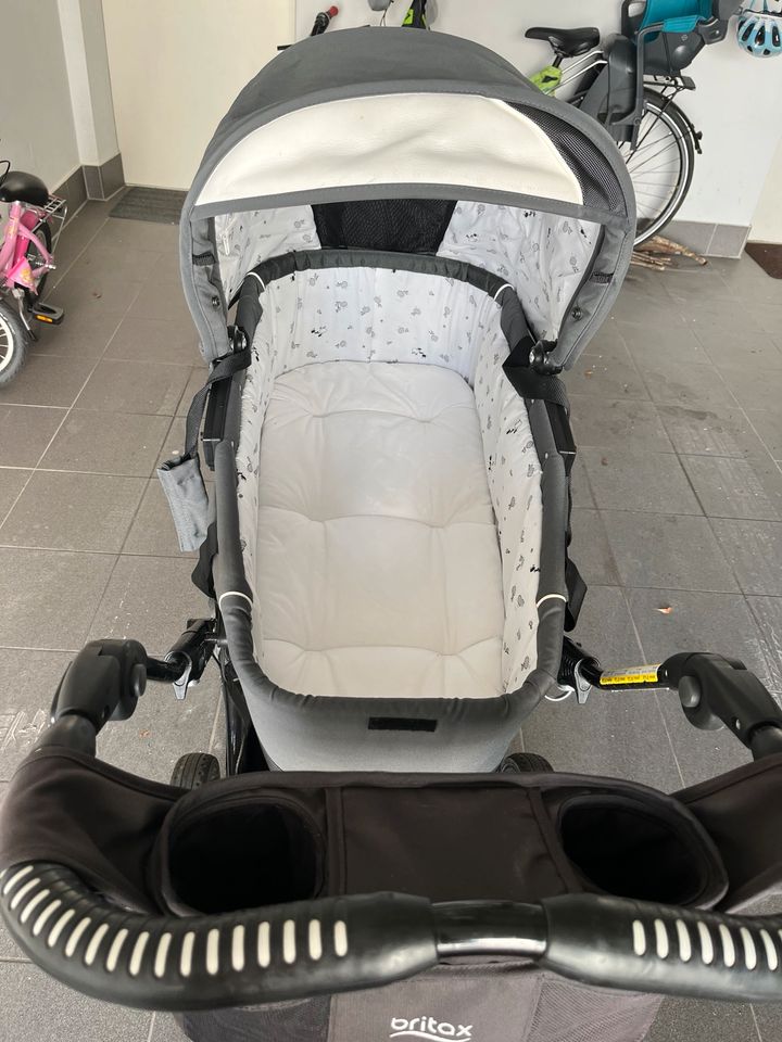 Emmaljunga Kinderwagen Komplettset und Maxi Cosi in Filderstadt