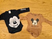 2x Mickey Mouse Body Größe 62 Disney Baby Babybody C&A Langarm Hessen - Maintal Vorschau