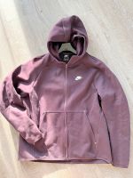 Nike Tech Fleece Jacke L weinrot old season ungetragen Niedersachsen - Marxen Vorschau