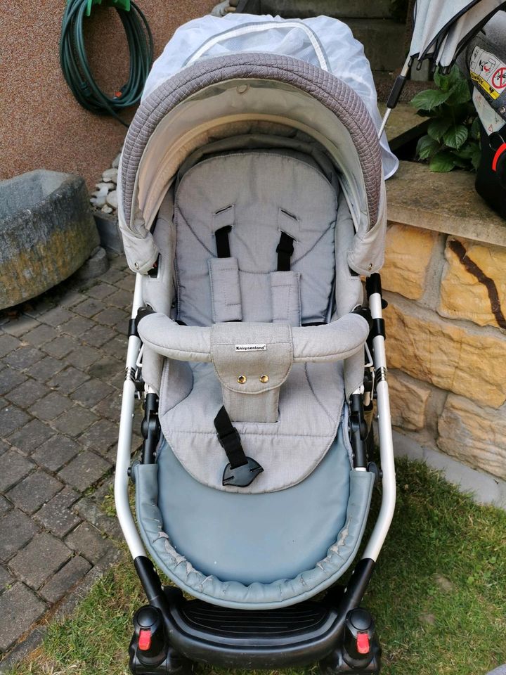 Knirpsenland Kinderwagen Buggy Babyschale Base Set in Dresden