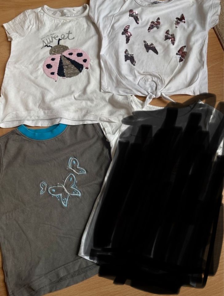 Räuberpaket T-Shirts Größe 98/104 in Dresden