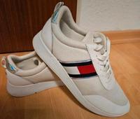 Tommy Hilfiger Damen Sneaker Gr.42  neuwertig Baden-Württemberg - Filderstadt Vorschau