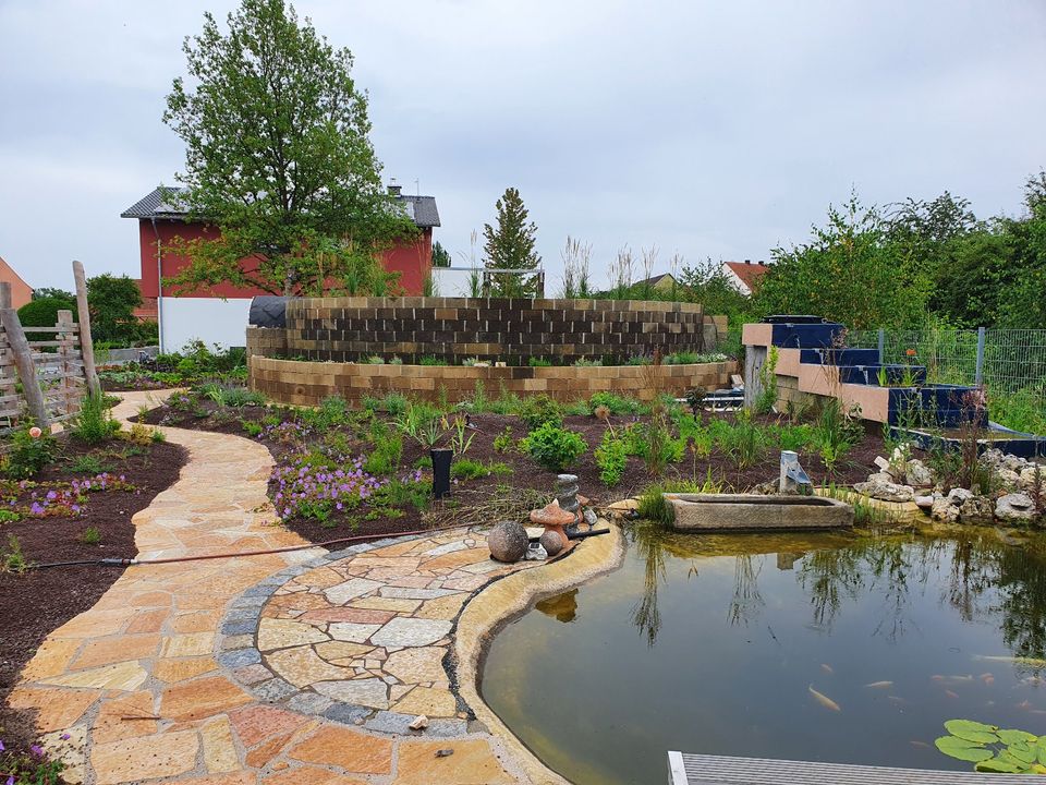 Zaun, Mauer, Wege, Handwerk für Hausbau Hof und Garten. Gartenbau in Weißenburg in Bayern