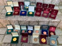 25 Brieftauben Medaillen Verbandsauszeichnungen mit Etui Hessen - Lichtenfels Vorschau