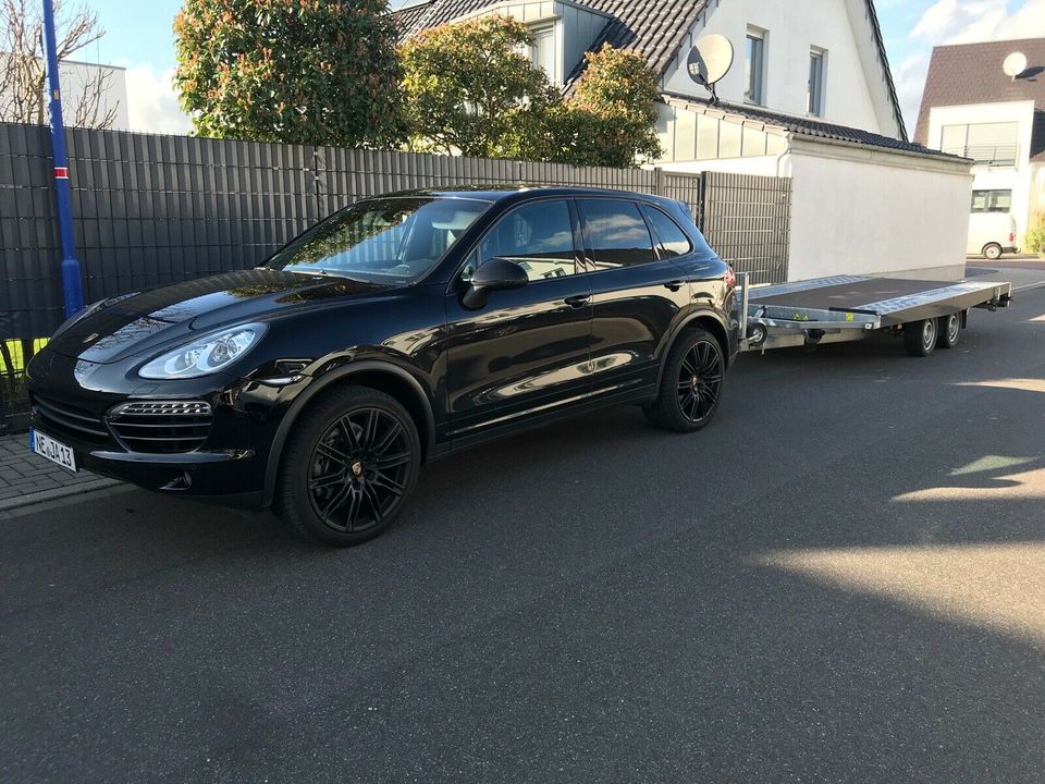 Autotransport Fahrzeugtransport Abschleppdienst Überführung PKW in Meerbusch