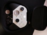 Xbox Elite 2 Controller + Travelpack + Razor Kaira Pro Headset Hessen - Groß-Umstadt Vorschau