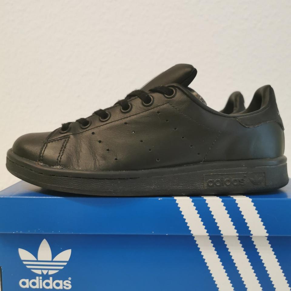 Adidas m20604 deals