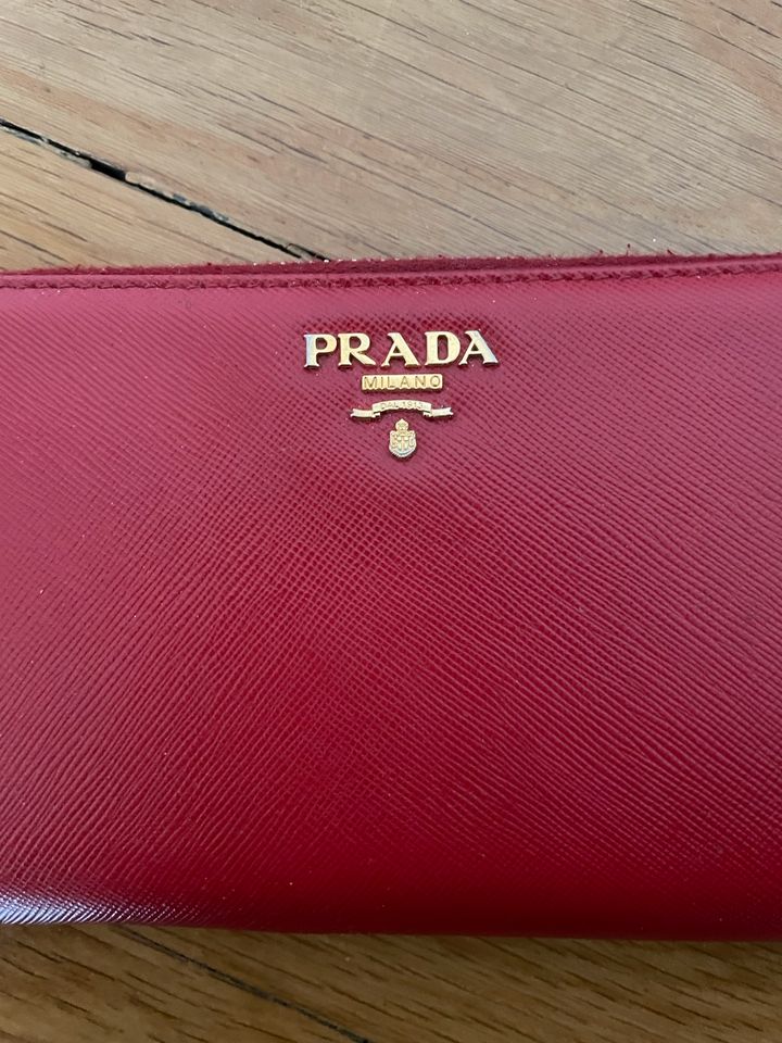 Prada roter Geldbeutel Saffiano Leder Portemonnaie rot fuoco in München