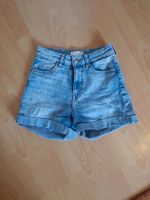 Kurze Hose Jeans shorts h&m Größe 34    (176 ×) Hessen - Hattersheim am Main Vorschau