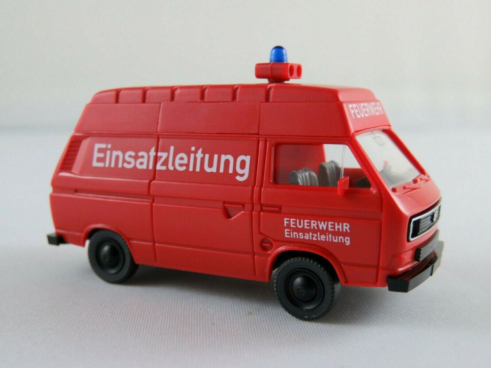 Wiking 060121 VW T3 Kastenwagen Hochdach (1981) "FEUERWEHR" 1:87 in Bad Abbach