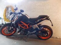 KTM Duke 390 wenig gelaufen, sehr guter Zustand Nordrhein-Westfalen - Emsdetten Vorschau