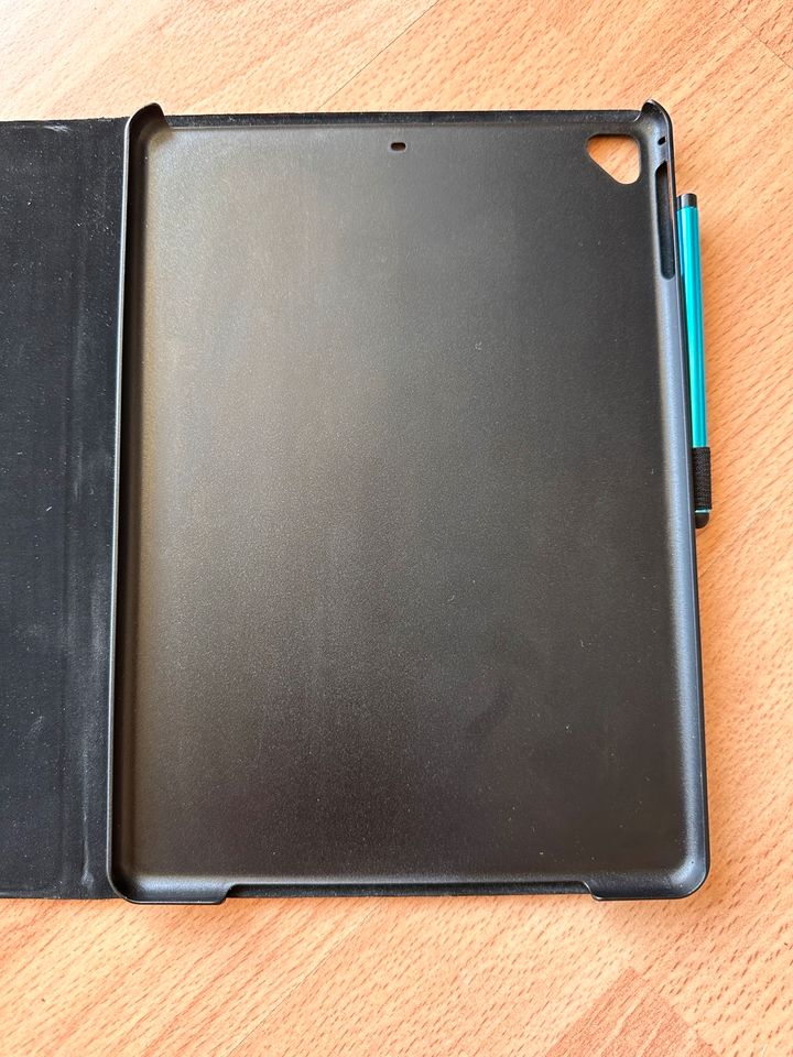 Tucano Hülle Case iPad 10,2 Zoll (2019/2020, 7/8) Air 10,5 Zoll in Karlsdorf-Neuthard