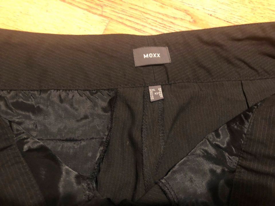 MEXX 3/4 Hose Stoff schwarz Gr. 40 in Berlin