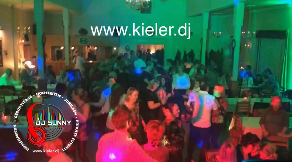 Der Kieler DJ ⭐ Hochzeit, Geburtstag, Firmen-Feier ⭐ mit Fotobox in Kiel