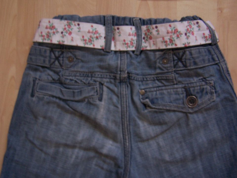 Mädchen, Jeansrock, kurze Hose, Shorts, Jeans-Bermuda, Gr. 122 in Wettin-Löbejün