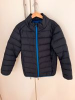 s.Oliver Kinder Steppjacke Stehkragen Jacke Gr. S 140 dunkelblau Nordrhein-Westfalen - Salzkotten Vorschau