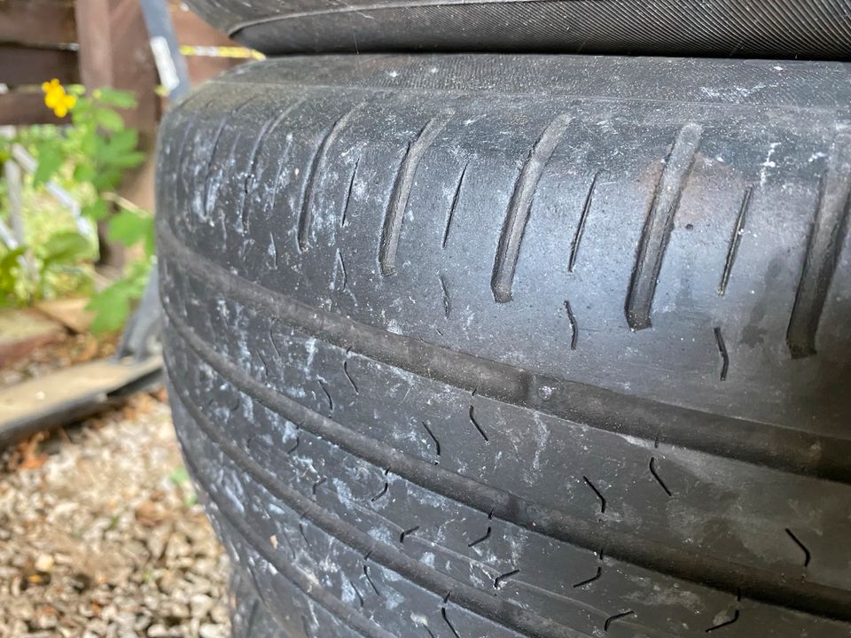 Gebrauchte Reifen auf Stahlfelgen in Wernigerode