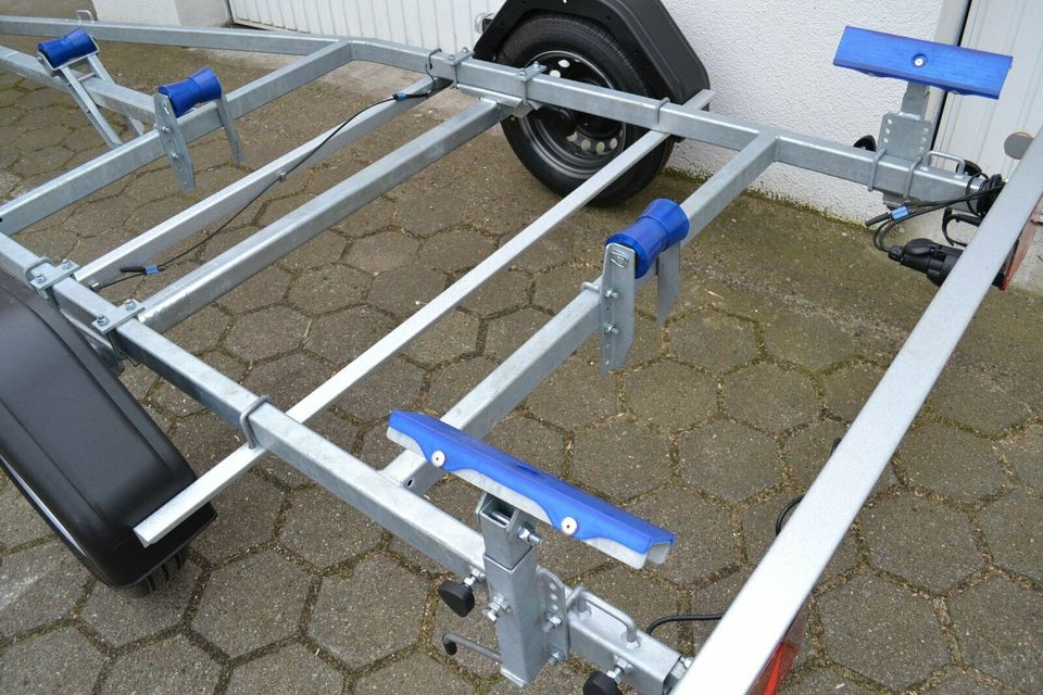 TPV Bootstrailer Trailer für Boote 750 KG TPV BA 750 in Hamburg